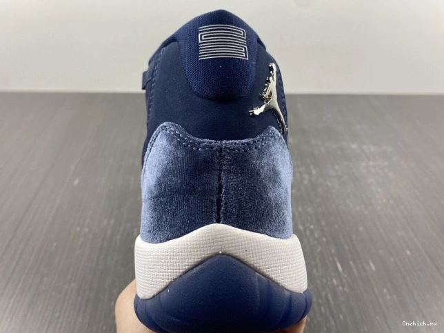 One Kick AR0715-441 Navy Midnight 11 WMNS Velvet Air Jordan 0707
